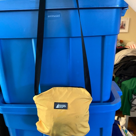 🧣Vintage Mountain Equipment Co op wind breaker - Picture 9 of 11